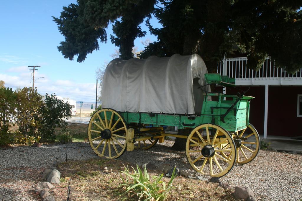 Jnr Hotel Cedarville Εξωτερικό φωτογραφία