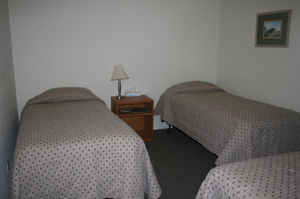 Jnr Hotel Cedarville Δωμάτιο φωτογραφία