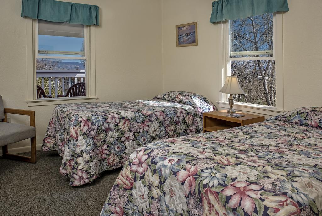 Jnr Hotel Cedarville Εξωτερικό φωτογραφία